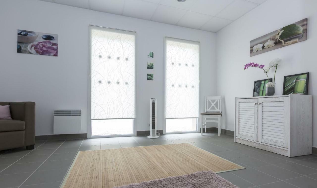 Residence Odalys Le Petit Pont Уртен Экстерьер фото